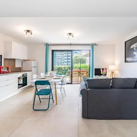 Vue Mer & Tour Odeon - Terrasse - Parking - Bj Apartment *